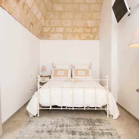 Apartment Dimora Via Vitti - Puglia Mia *